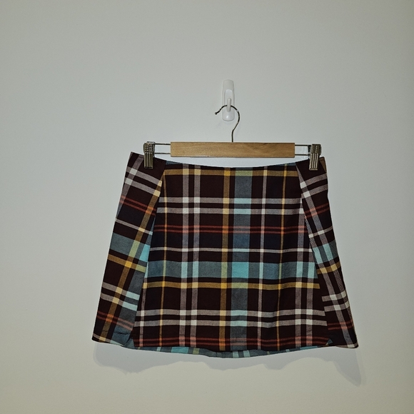 Urban Outfitters small plaid skirt❤️ - Picture 1 of 5